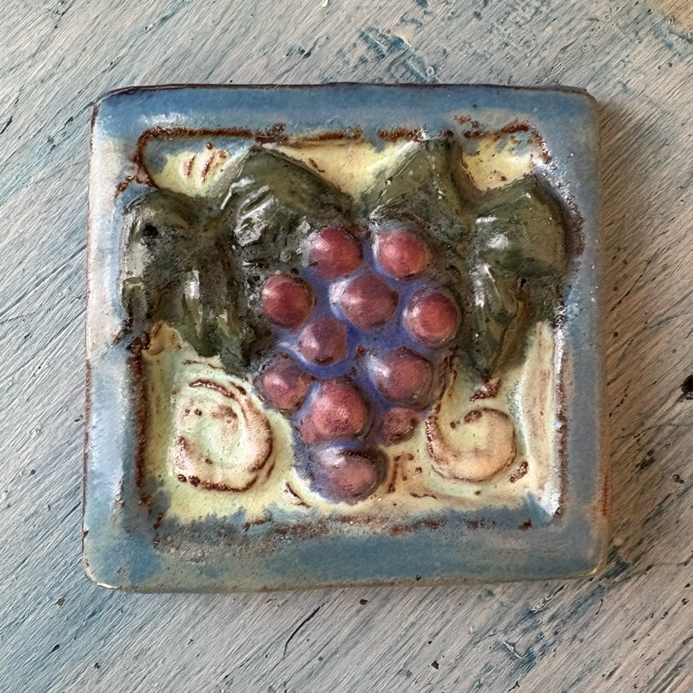 Handcrafted Blue and Green Grape Tile by Heather Goff - Picture 7 of 9